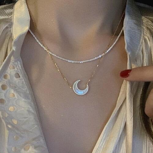2021 New Copper Zircon Shiny Moon Butterfly Pendant Necklce for Women Elegant Clavicle Chain Choker Party Wedding Jewelry Gifts