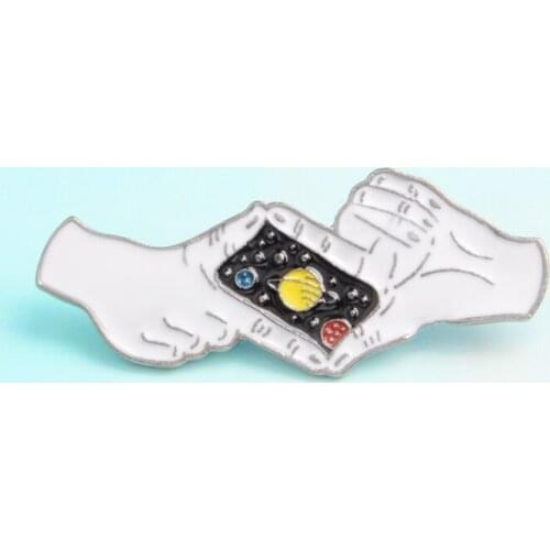 Good Night Saturn Space Enamel pin Planet Photographing Gesture Brooch for Kids Hat Backpack Badges Lapel Pin Jewelry Gift
