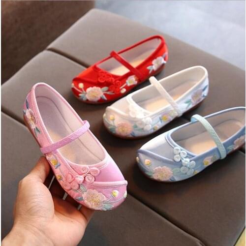 Hot Retro Hanfu handmade girls embroidered shoes Soft bottom non-slip and comfortable Old Beijing traditional cloth shoes 24-37