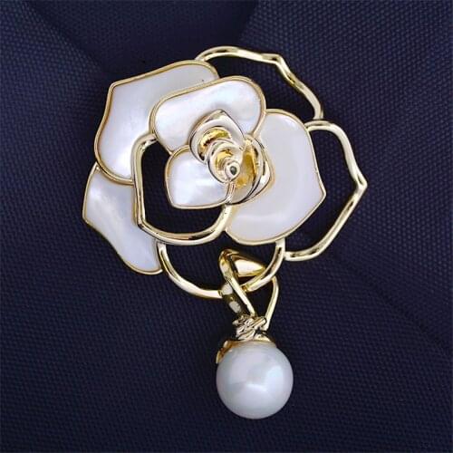 Natural Fritillary Brooches for Women 2020 New Arrival Rose Flower Brooch Pin Elegant Pearl Pins broche femme bijoux de luxe