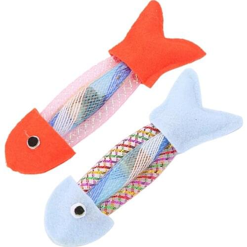 2PCS Fish Shape Catnip Toy Lovely Non-woven Fish Shape Cat Chew Toy Cat Interactive Toy