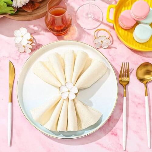 6Pcs Flower Napkin Ring Floral Serviette Buckles Napkin Holder Dining Tables Setting Decor for Wedding Banquet Christmas