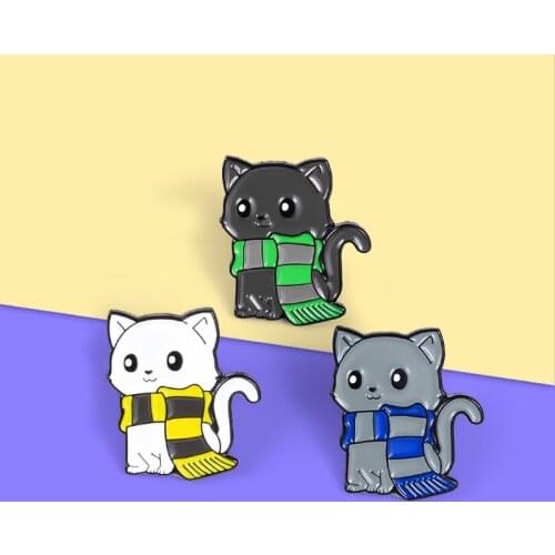 Cute Little Cat Scarf cat Enamel Brooch Pins White Grey blue green yellow Scarf For women Animal badge backpack lapel pin Jewelr