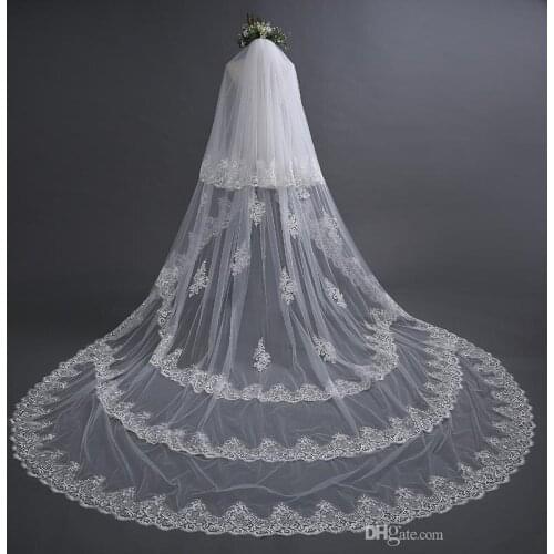 2019 Charming Bridal Veils White/Ivory 3 Meters Long Train Applique Edge Two Layers Wedding Veils with Combs Bridal Accessories