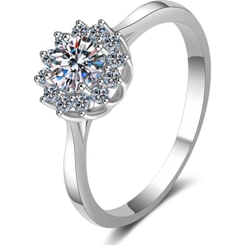 ANZIW 925 Sterling Silver Moissanite Diamond 0.5CT Fashion Classic Halo Engagement Ring For Women Jewelry Gifts