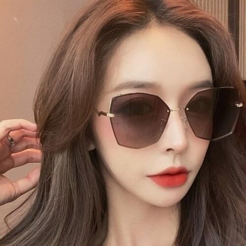 Sunglasses Women Frameless Trim Sun Glasses Female UV400 Metal Frame Retro Cat Eye Fashion Elegant Leg Bending Glasses Eyewear