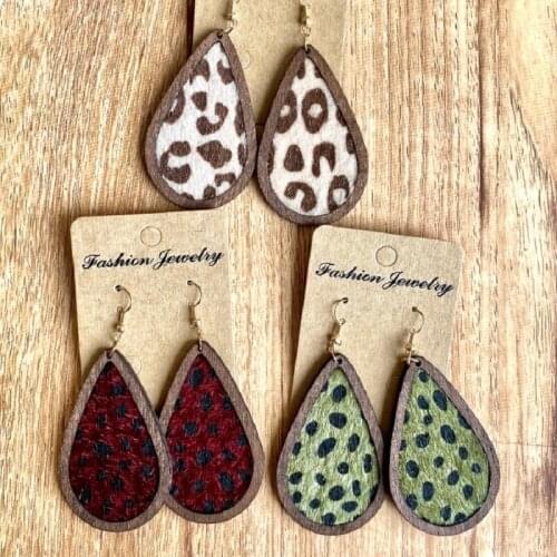 Hot Sale Christmas Western Wood Leopard Leather Earring Fashion Jewelry Trendy Display High Quality Women Earrings for Holiday