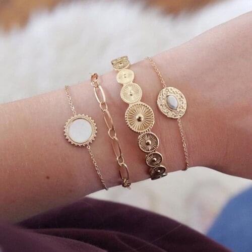4 Pcs/Set Vintage Women Gold Pattern Round Sun Multilayer Bangle Bracelet Set Fashion Classic Jewelry Accessories