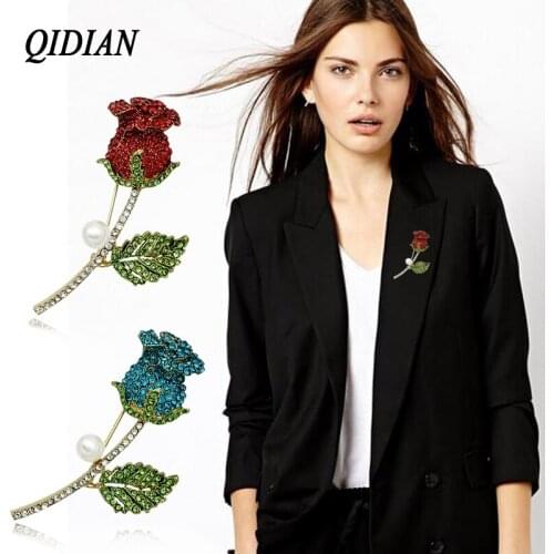 QIDIAN Korea Version Hot Sell Exquisite Rhinestone Flowers Rhinestone Brooches Jewelry Male Female Clothing Accessories Gift