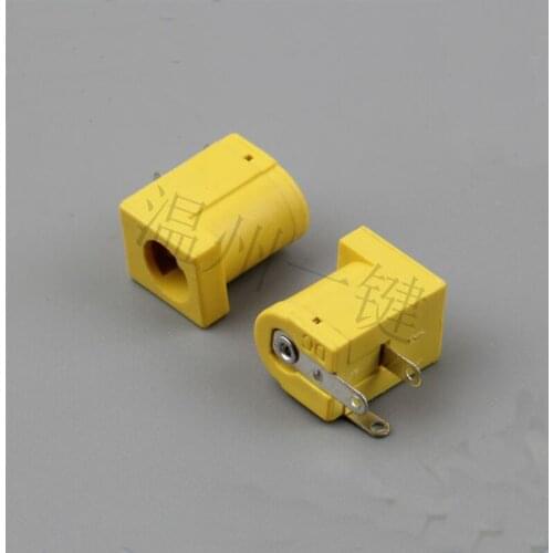 Yellow environmental protection DC power socket caliber 5.5MM-2.1MM flat needle three feet