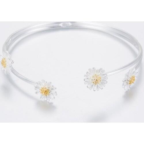 Oly2u New Fashion Adjustable Open Daisy Flower Bangle Bracelet for Women Double Flowers Wedding Gifts SYSZ022