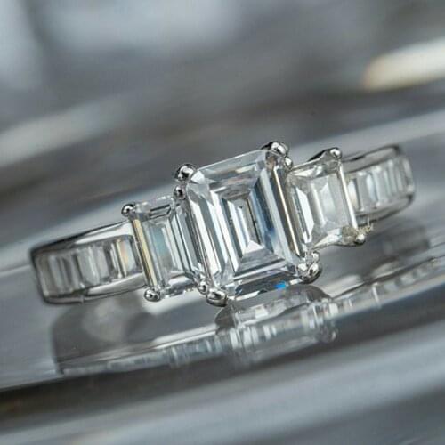 Huitan Gorgeous Geometric Cubic Zirconia Women Finger Ring With White Cubic Zirconia Elegant Bridal Wedding Bands Eternity Rings