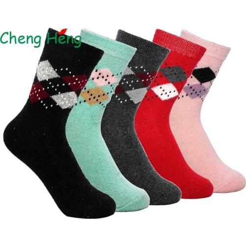 CHENGHENG 2 Pairs Wool Rabbit Quality Womens Warm Winter Socks Breathable Soft Business Casual Classic Quartile Lattice Pattern