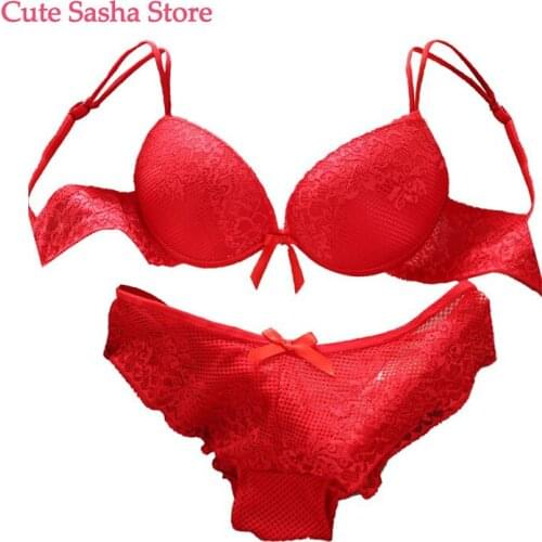 Sexy Underwear Red Women Bra Set Lingerie Set Luxurious Vintage Lace Embroidery Push Up Bra And Panty Set