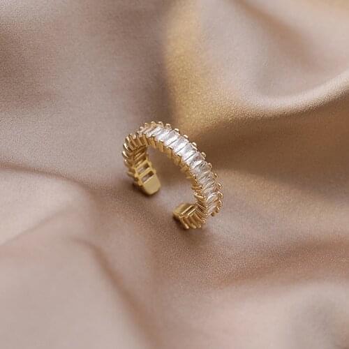 2020 New Korean Simple Trendy Rhinestone Round Rings For Women Temperament Geometric Gold Color Metal Party Gifts