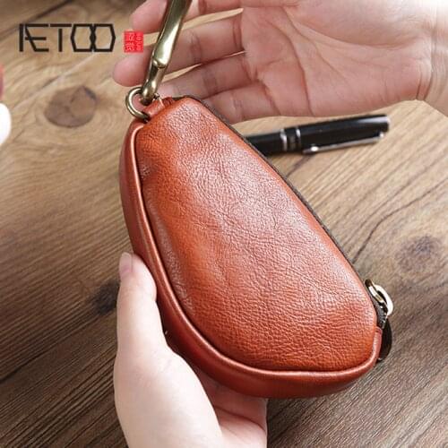 AETOO Retro male lady leather Large capacity key Baotou layer cowhide car key pack with card bit copper buckle