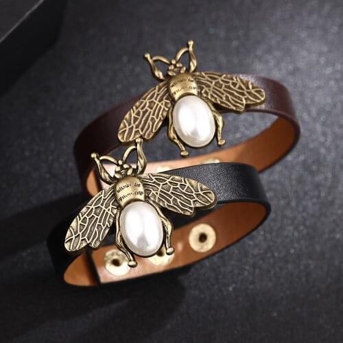 New Fashion Gold Metal Bee Lady Adjustable Button Bracelet Women Men Brown Black White Initial Letter Leather Wrap Bracelet