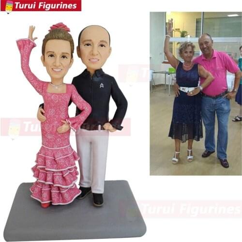 A gift for my parents figurine bobblehead cutom design car-mounted bobble head Personalized creative gifts by Turui Figurines