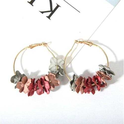 Korean 2018 Elegant Fabric Flower Stud Earrings Bijoux Sweety Petal Alloy Ear Circle Big Earrings Charm Brinco For Women