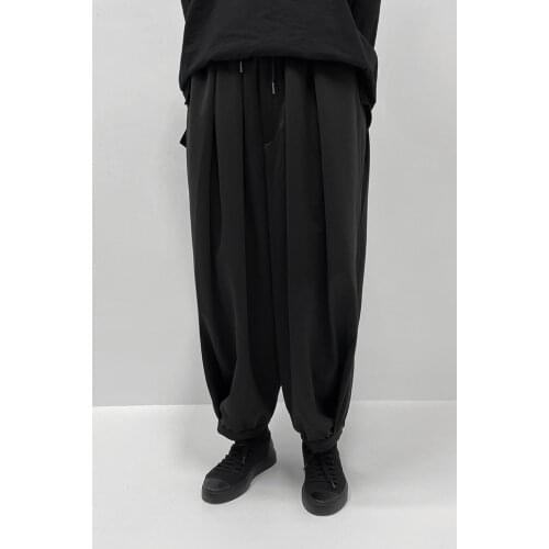 This years popular Japanese Yamamoto wind dark design sense mens black samurai pants men autumn