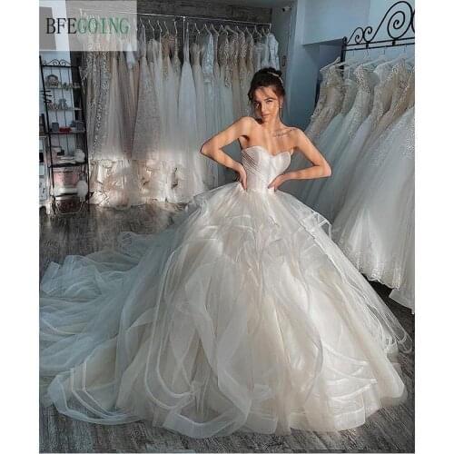 Ivory Organza Strapless Sweetheart Bridal gown Floor-length Ball gown Wedding dress Chapel Train Custom made