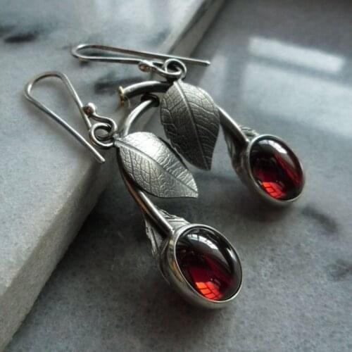 Vintage Black Gold Metal Leaves Red Stone Drop Earrings Garnet Red Cherry Dangle Earring for Women Gifts