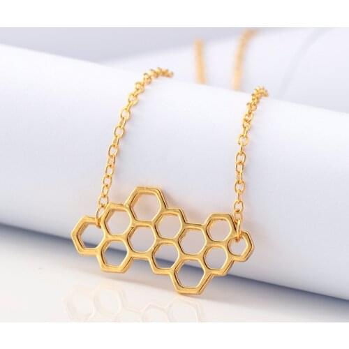 Alloy Necklace For Women Lovers Heart Honeycomb Bee Animal Pendant Choker Necklace Jewelry Party Prom Gift
