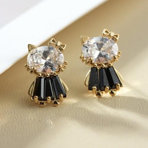 Cute animal earrings woman KT cat cartoon fashion Korean personality creative pop earrings souvenir gift christmas earrings