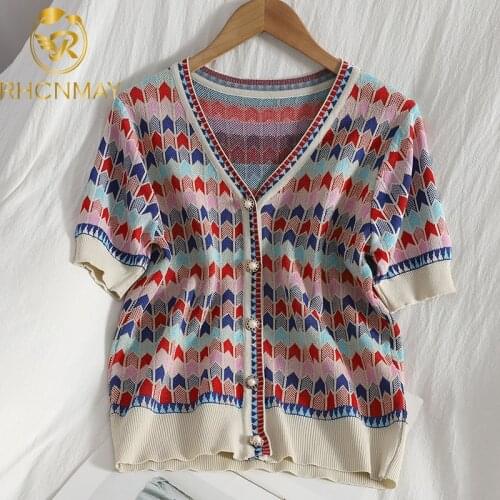 2021 Summer V-Neck Single Breasted Cardigans Fashion Knitting Short Sleeve Sweater Gold Thread Pearl Buckle Vintage Plaid Top