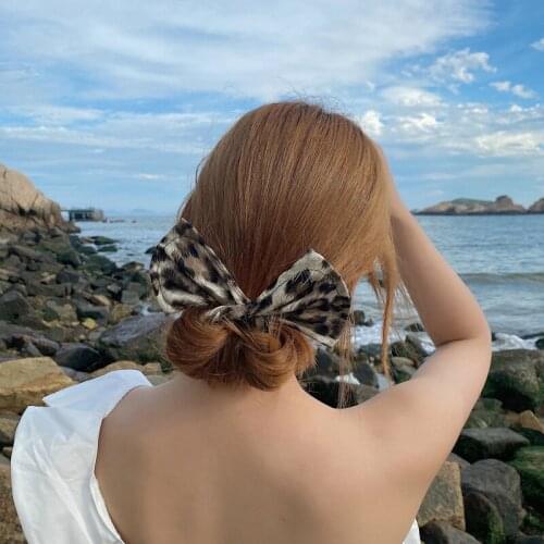 2021 New 35*10 Leopard Print Magic Twist Clip Eight Character Iron Wire Lazy Artifical Hair Ribbon Bow Fashion Hair Device