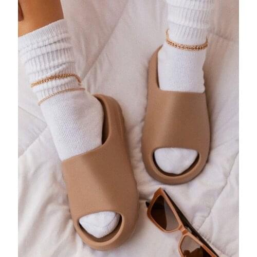 Home Women Thick Bottom Slippers Platform Chunky Heel Living Room Bathroom Slides Non Slip Trend Designer Shoes Ladies Female