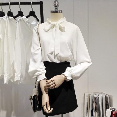 Chiffon Long Women Blouse And Shirts 2020 Summer New White Bow Lantern Sleeved Bandage Office Lady Elegant Shirts Tops