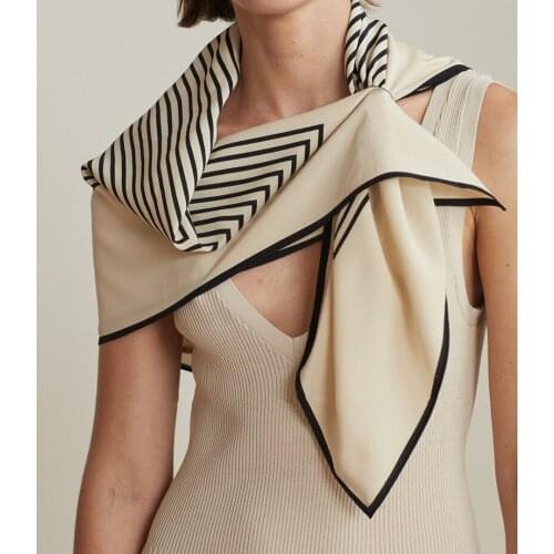 High-end 2018 Silk Geometric Stripe Square Scarf Features With Eyelet - Hot Sale Women/Ladies 2018 New 80-80cm Square Scarf/Tote