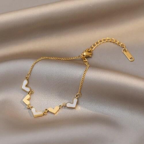 Women Bracelet Light Luxury Heart Shaped Gold Chain Pendant Trend Female Accessories Punk Woman Bangle Jewelry Fine Bracelets