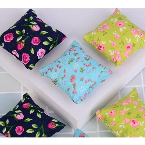 2Pcs/lot 1/12 Flower Pillow Cushions For Sofa Couch Bed Dollhouse Miniature Furniture Toys