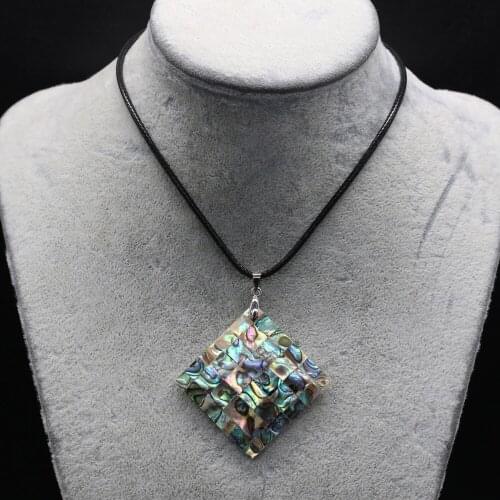2021 High Quality New Natural Colorful Beautiful Abalone Shell Pendant Square Ocean Necklace Ladies Elegant Jewelry Gift 1PC