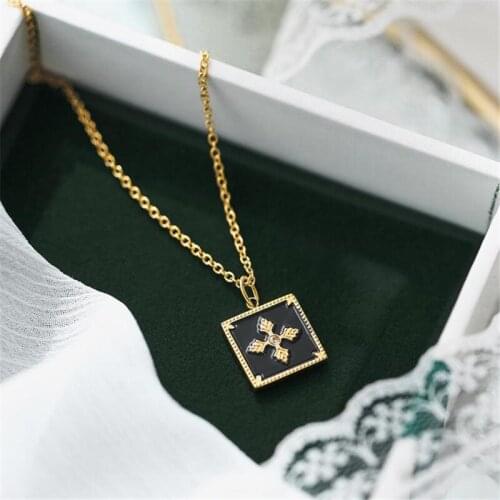 YUN RUO Cruciate Flower Square Pendant Necklace Fashion Rose Gold Titanium Steel Jewelry Woman Gift Not Change Color Drop Ship
