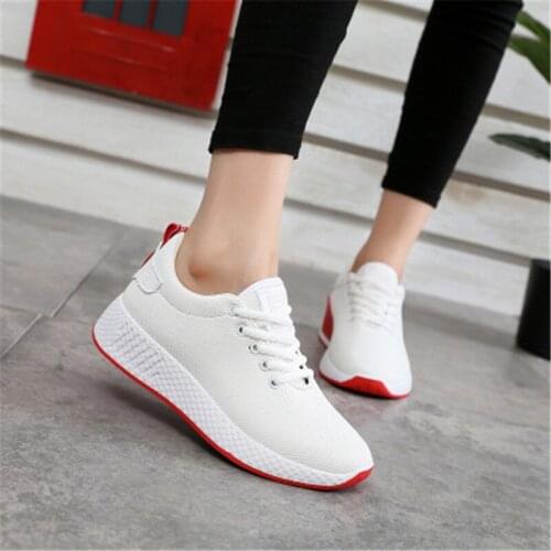 2018 spring and autumn womens new sports shoes round head womens casual flat shoes outdoor skate shoes comfortable shoes