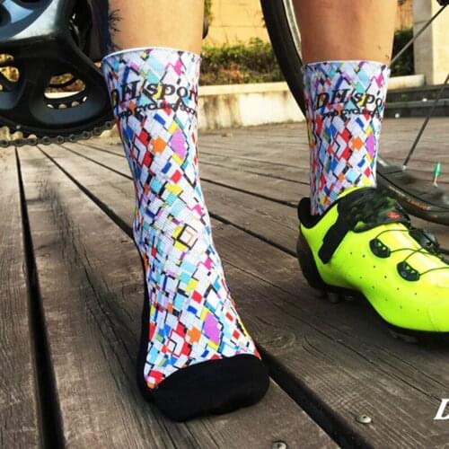 DH SPORTS New Print Professional Brand Cycling Socks Breathable Bicycle Sports Socks Outdoor Wearproof Mountain Bike Socks