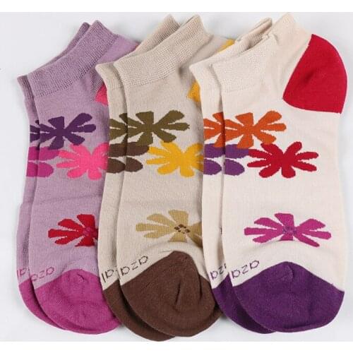 DONGAI 3 Pairs Cotton Ankle Socks Casual Colorful Beautiful Flower Short Sock Summer Leisure Happy Women Boat Socks