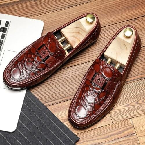 Phenkang Men Leather Summer Casual Shoes Male Sneakers loafer Mens Slip On Coffee Mens Genuine Leather Loafers Driving Shoes