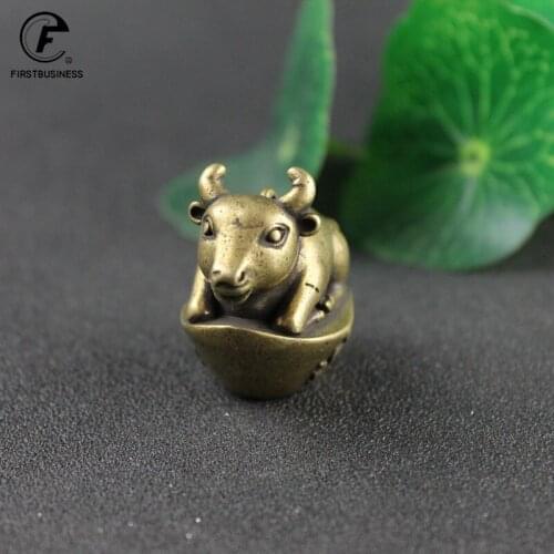 Vintage Copper 12 Zodiac Cattle Love Statue Ornaments Copper Lucky Bull Figurines Souvenir for 2021 Cow Tea Pet Keychains Gifts