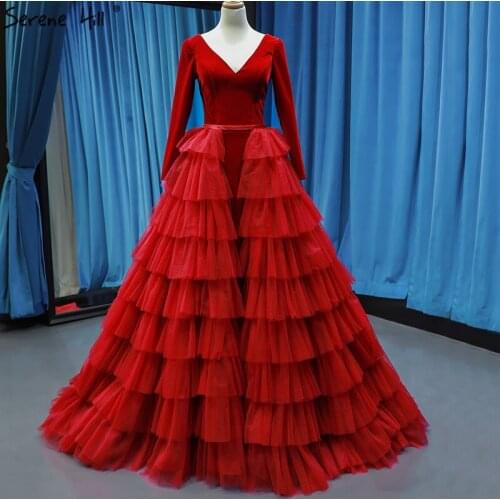 Serene Hill 2020 Wine Red Velvet Vintage Prom Dress Christmas Party V-Neck Long Sleeves Tiered Evening Gown C66792