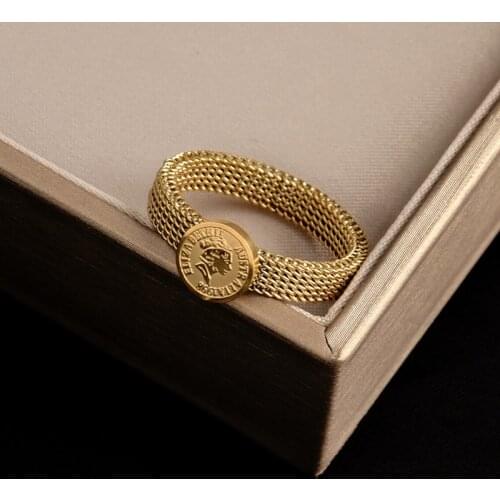 Stainless steel Japan and Korea fashion joker personality minority design Sen Department of the United States head and tail ring