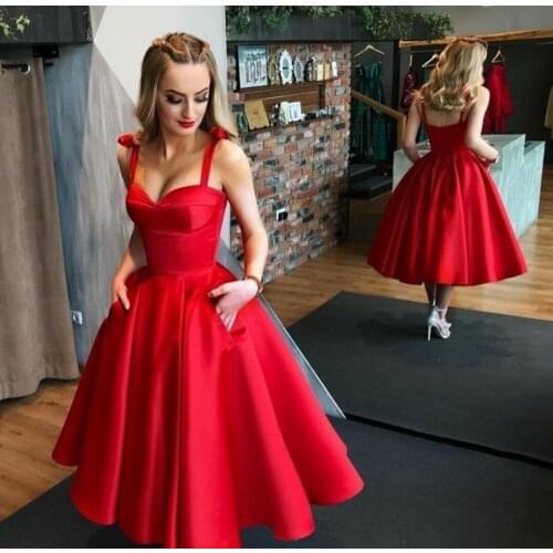 Elegant Short Satin V-Neck Homecoming Dresses with Pockets Corset Back Knee Length Red Abendkleid Robes de Soirée for Women