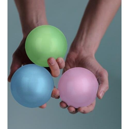 2021 Stick Wall Ball Stress Relief Ceiling Balls Squash Ball Globbles Decompression Toy Sticky Target Ballceiling Light Ball