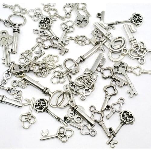50 PCS/Lot Retro Key Pendant Charm Mixed Section DIY Jewelry Accessories Alloy Bracelet Necklace Pendant Accessories