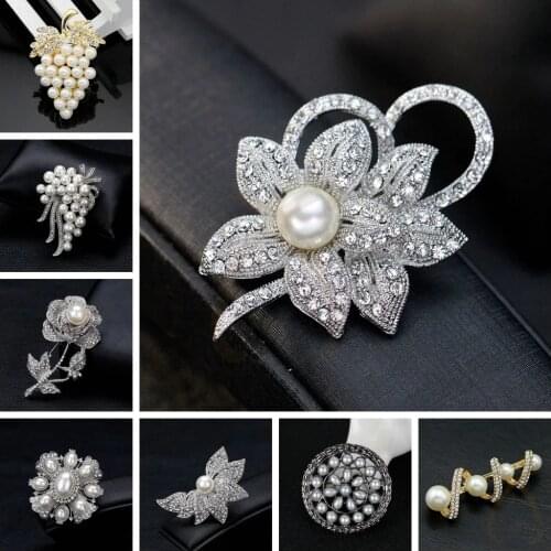 Creative Rose Flower Grape Love Wing Pins Rhinestone Silver Color Simulated Pearl Bow Brooches for Women Jewelry