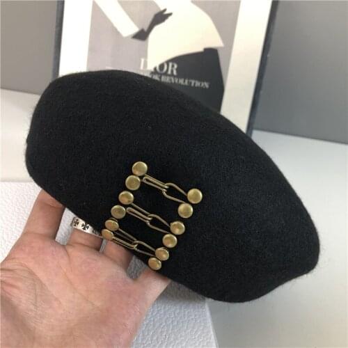2020original Japanese metal copper button wool retroBeret Japanese autumn winter BeretBritish woolen womens painter hat beanie