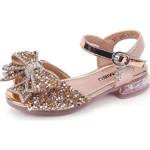 Girls Sandals 2021 Summer Childrens Soft-soled Fashion Crystal Butterfly Knot Kids Child Princess Dresses Banquet Party Shoes
